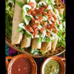 Flautas con Bebida