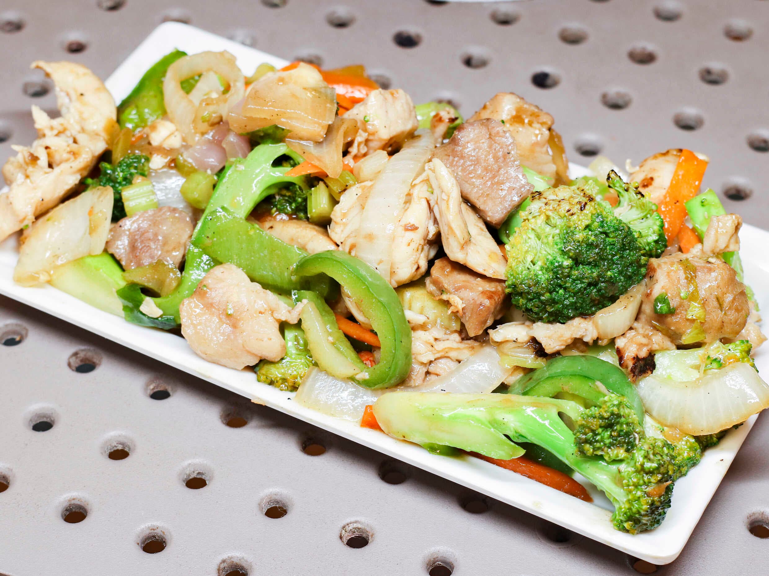 Chop Suey con Pollo