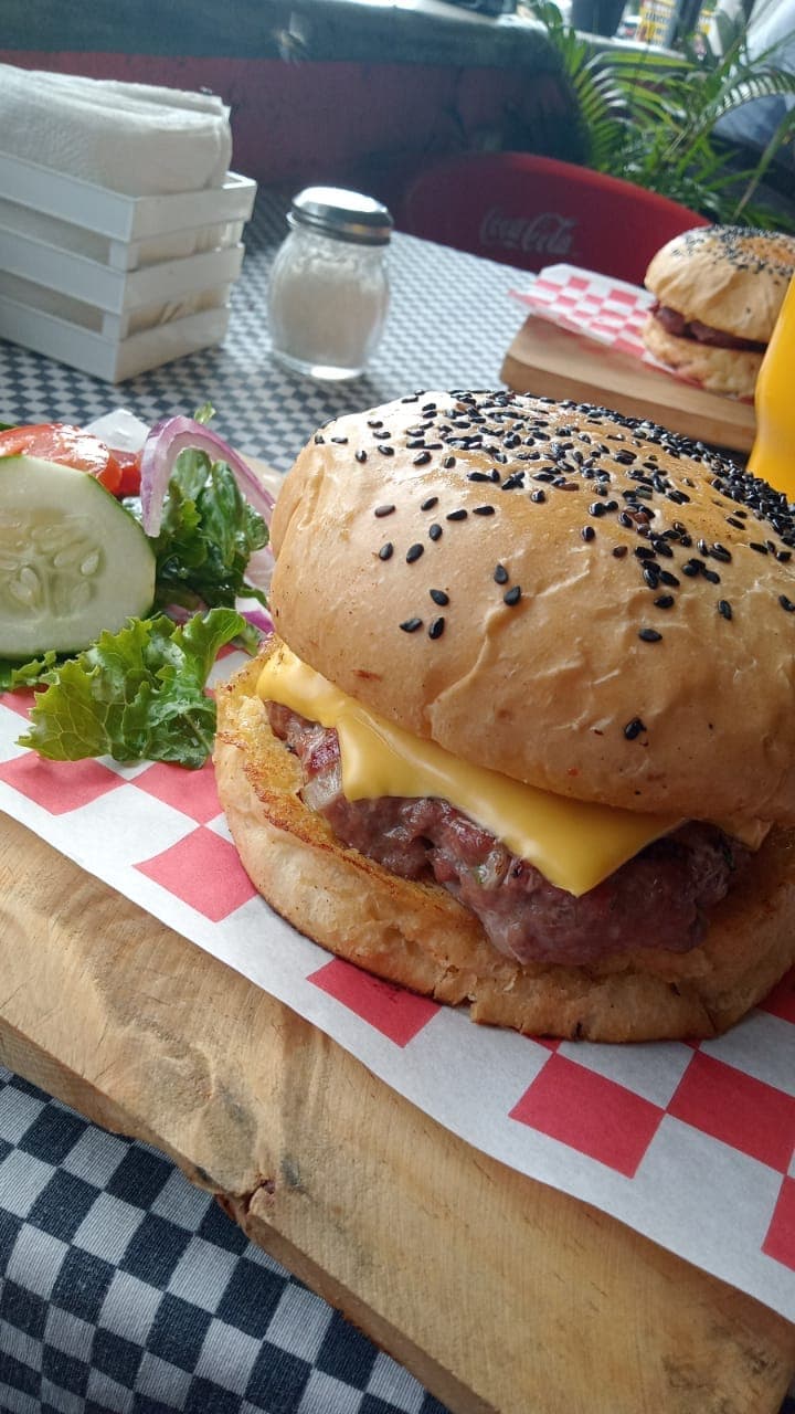 Hamburguesa Hawaiana