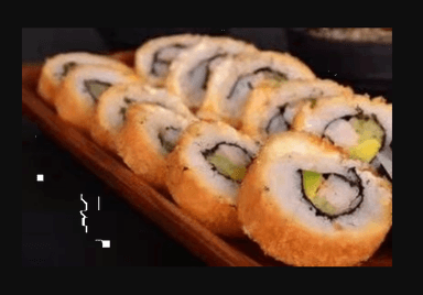 1 Rollo de Sushi Empanizado + Arroz o Espagueti 寿司