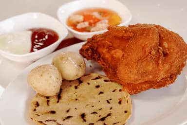 Pechuga con Ala Frita