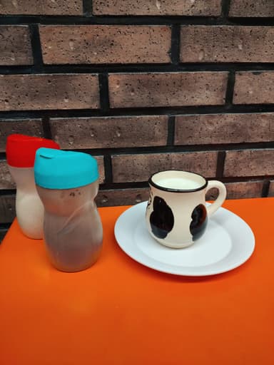 Leche con Nescafe