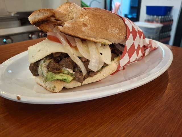 Lonche Asada Triple