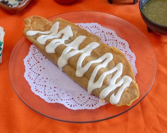 Molote de Quesillo aprox 20 cm.