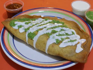 Molote de Hawaiano con Tinga