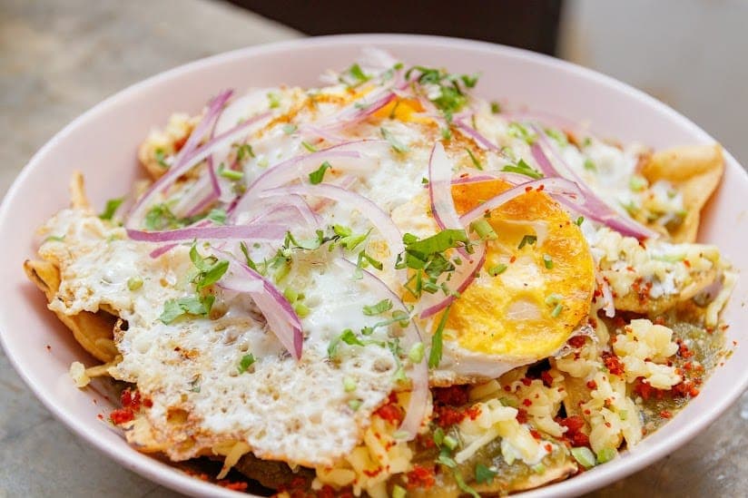 Chilaquiles Clásicos + Pipiripao