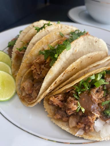 🔥Combo 4 Tacos + 2 Consomés ST🔥