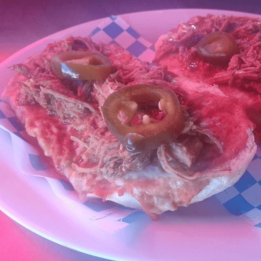 Mollete con Barbacoa + Refresco