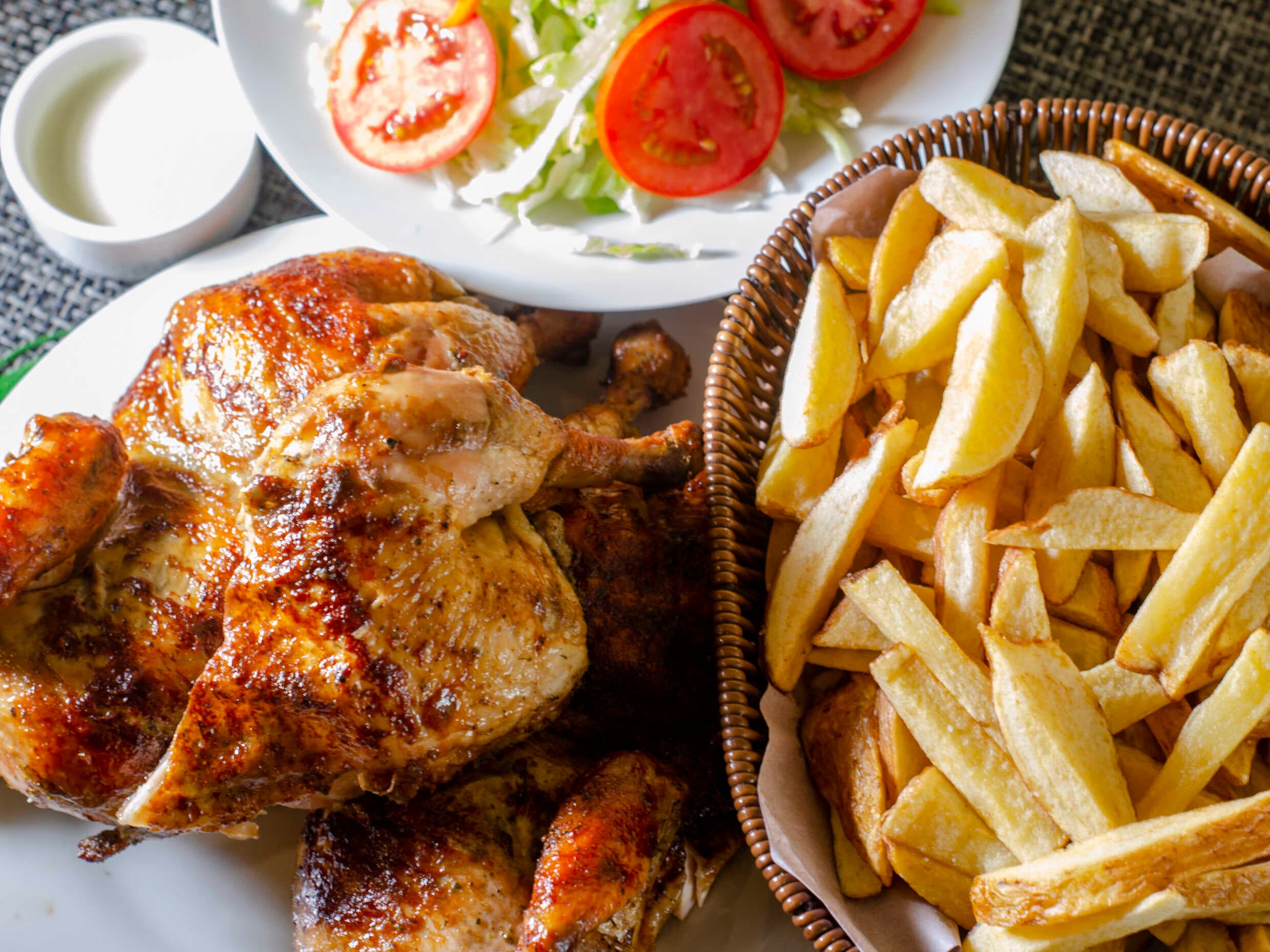 Un Pollo y 1/4