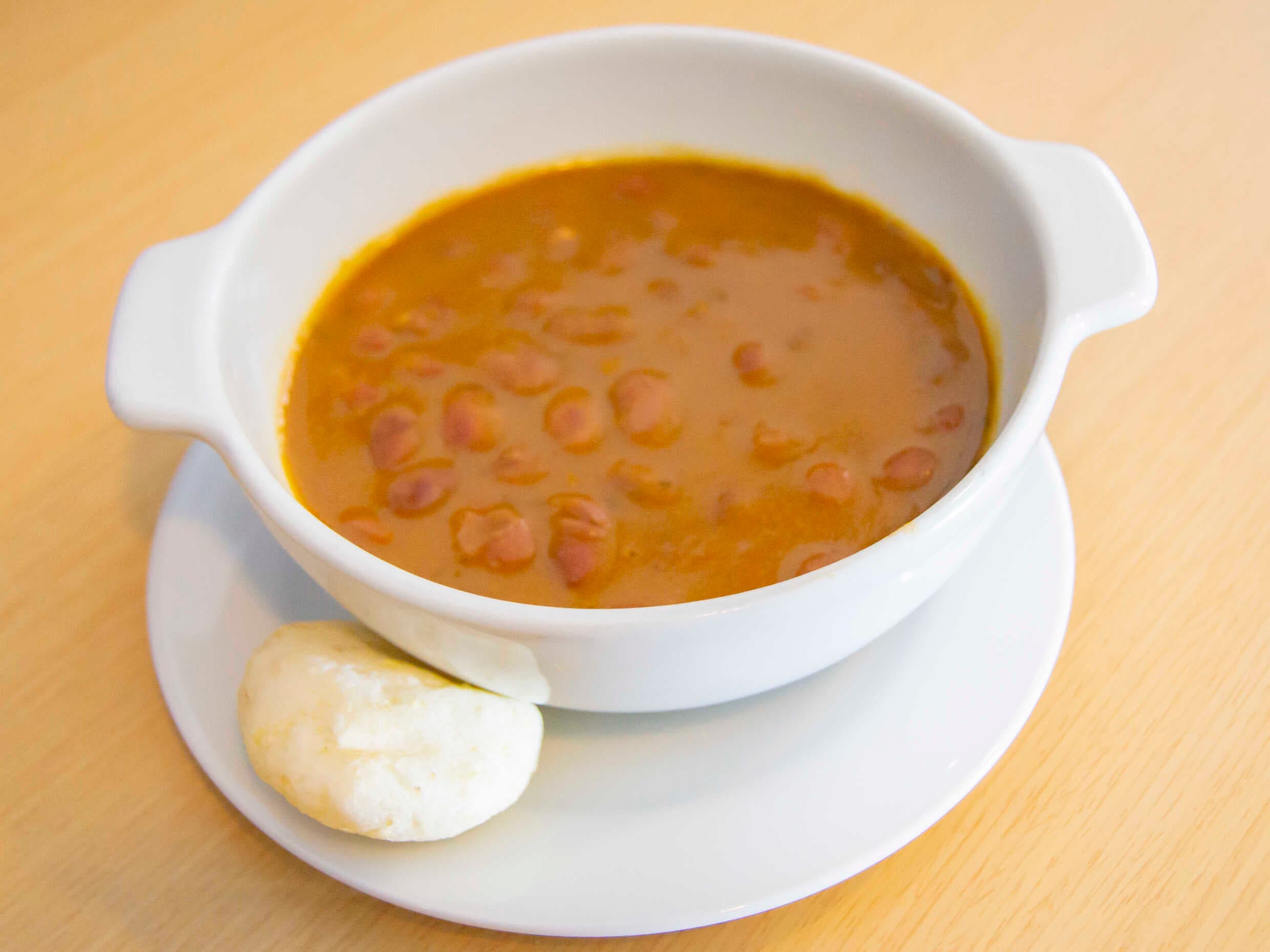 Sopa de fríjoles