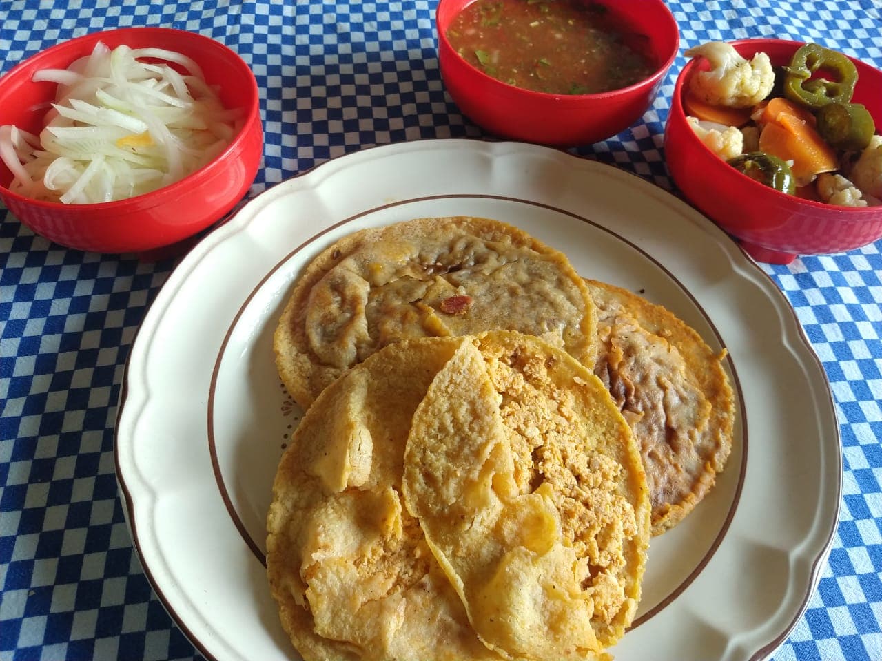 Gordita de Frijoles con Queso