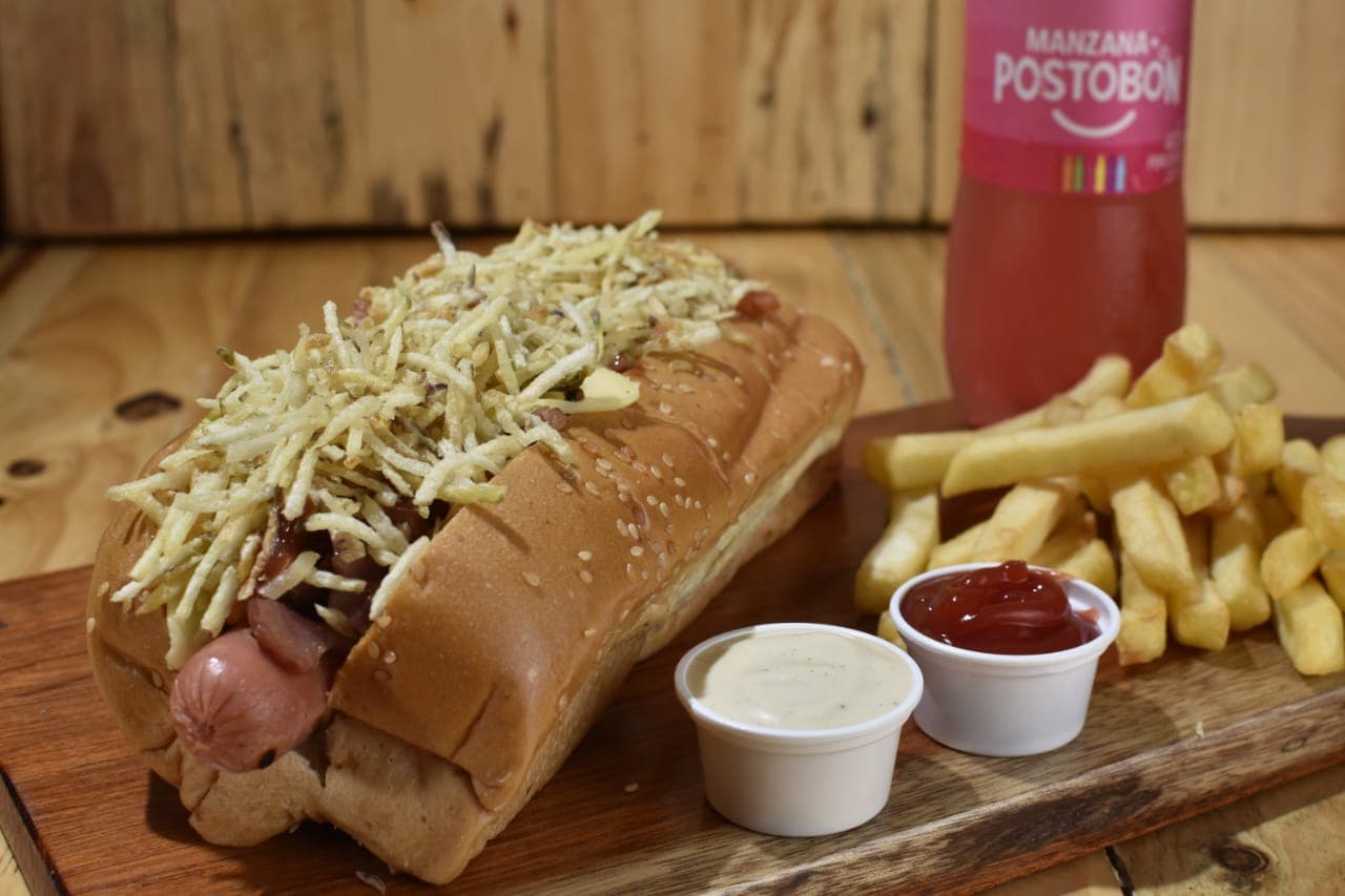 Combo Mr Perro + Papas a La Francesa + Bebida