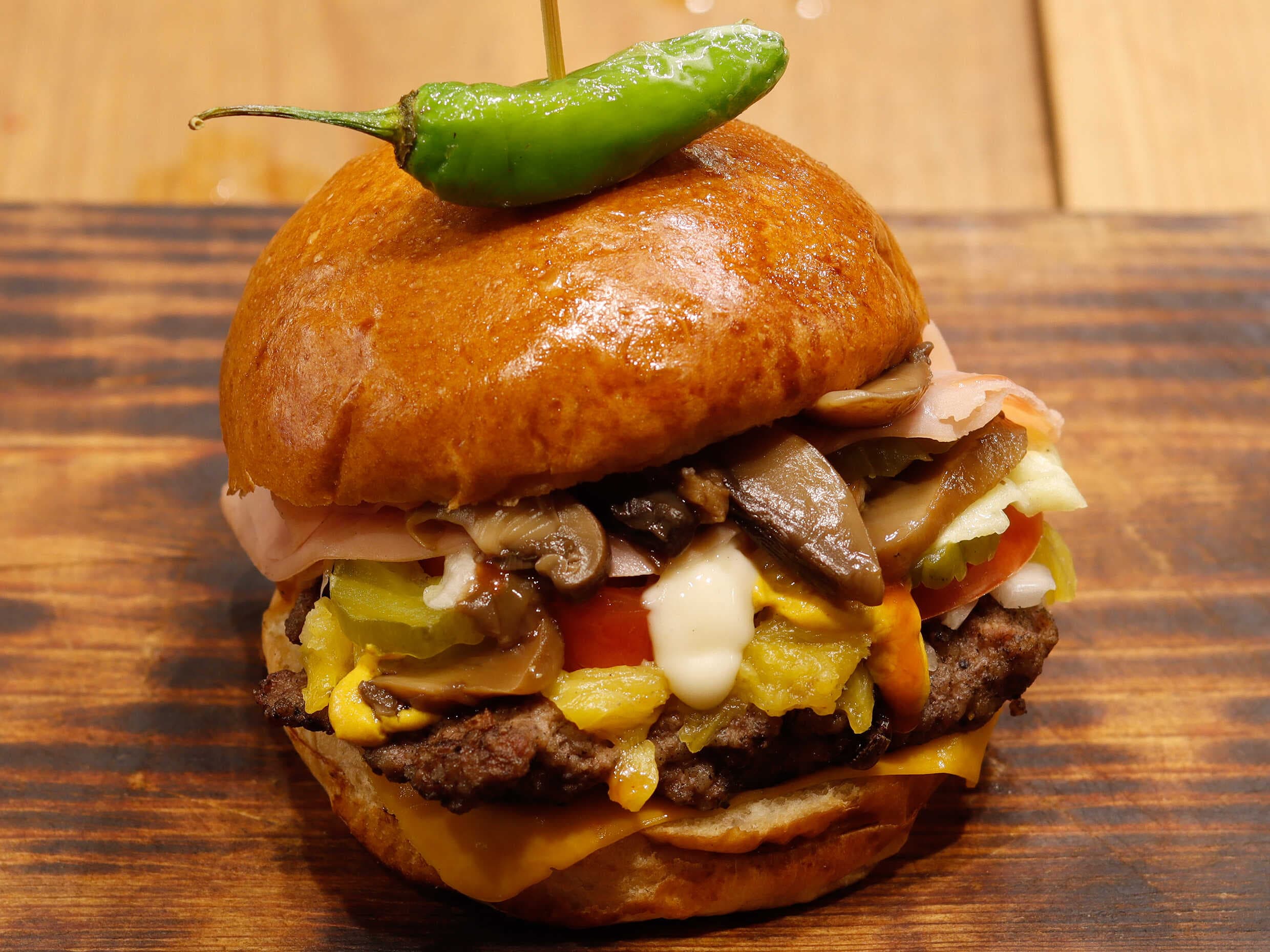 HAMBURGUESA JAMONUDA