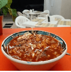 Pozole Rojo de Pollo Grande