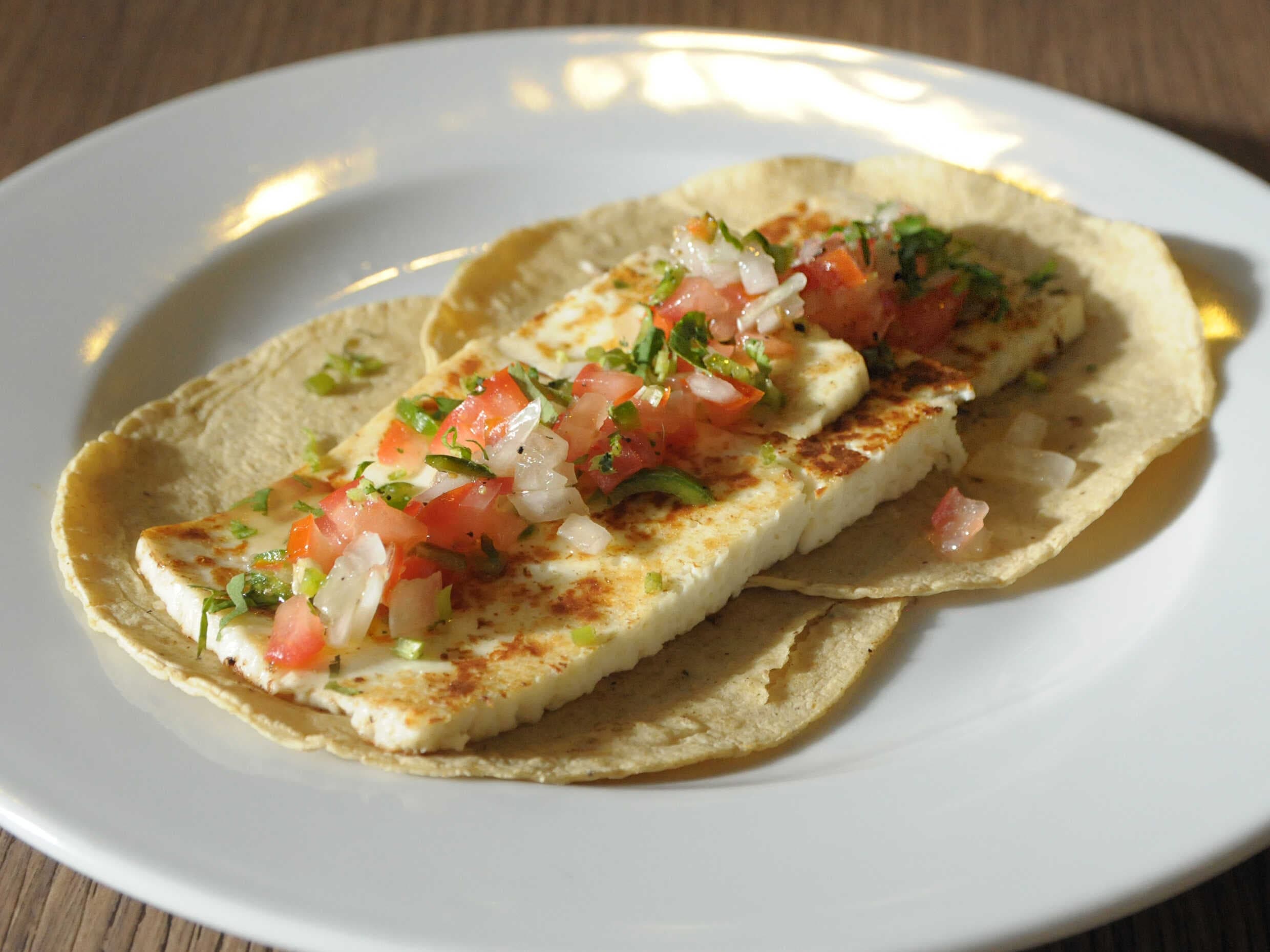 Taco de Panelita a la Chapa