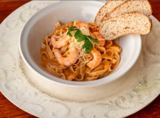 Pasta de Fettuccine Alfredo