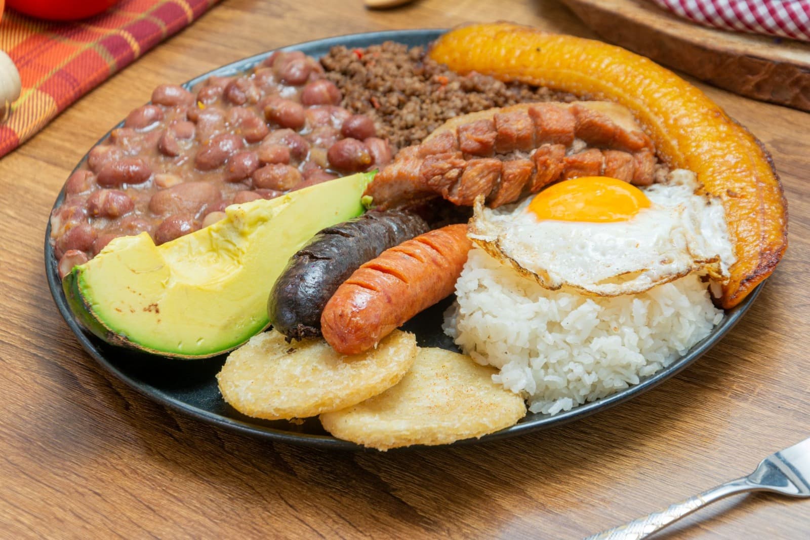 Combo Mamá: Bandeja paisa + Coca Cola Zero 250ml