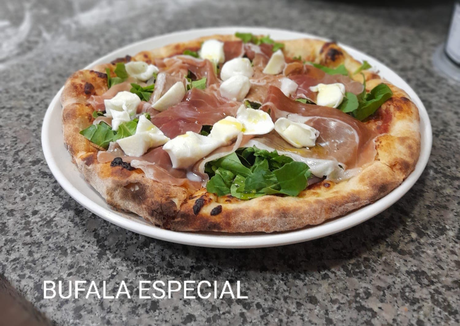 Pizza Gourmet Búfala Speciale