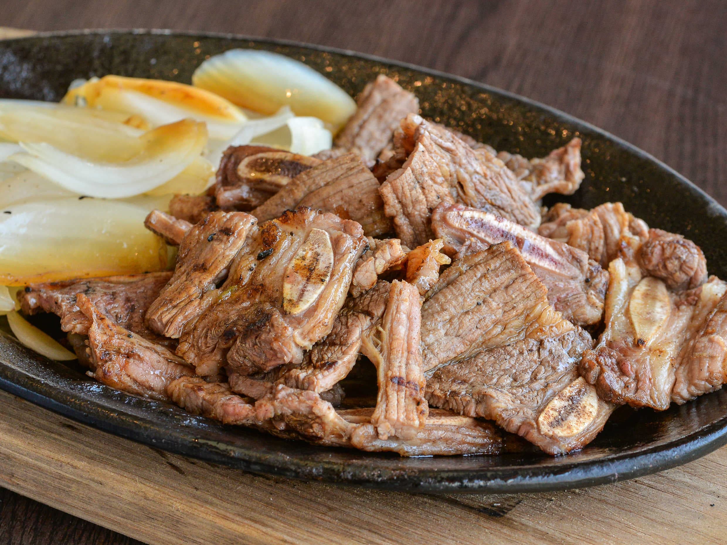 Nuestras Inigualables Costillas