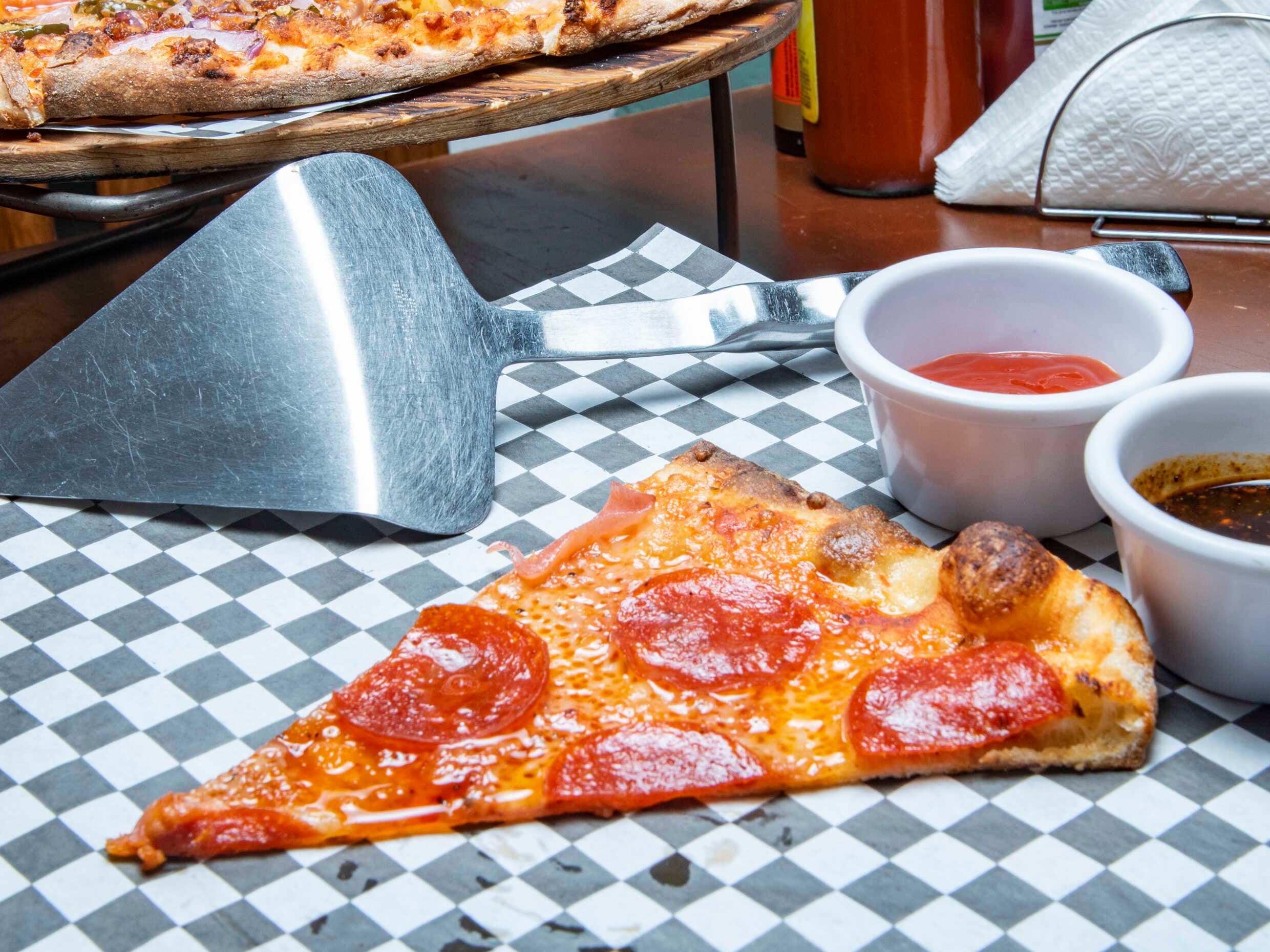 Pizza Pepperoni GDE