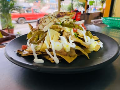 Nachos con pollo a la parrilla