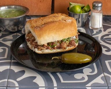 Combo Torta de Surtido + Coca Cola