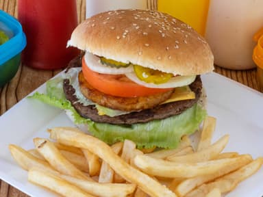 Hamburguesa Hawaiana Especial de Pollo con Papas