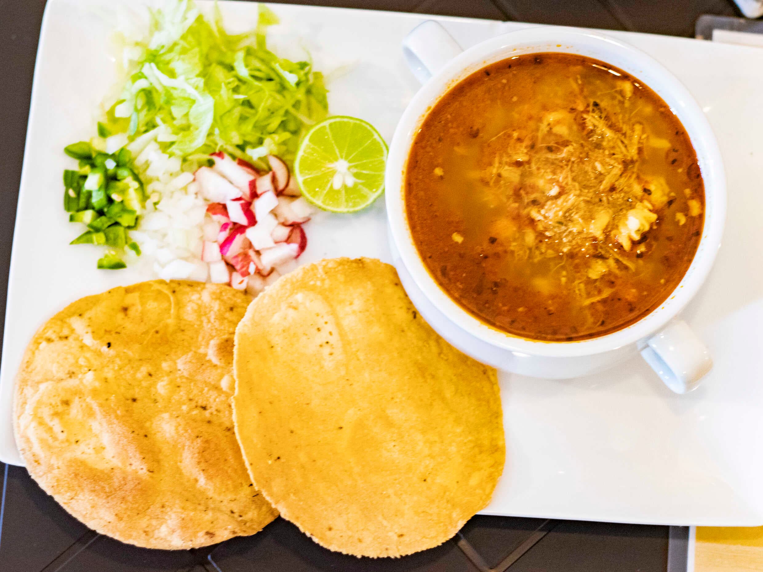 Pozole Grande (1 Litro)