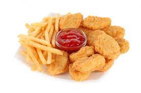 Nuggets de Pollo con Papas (Infantil)