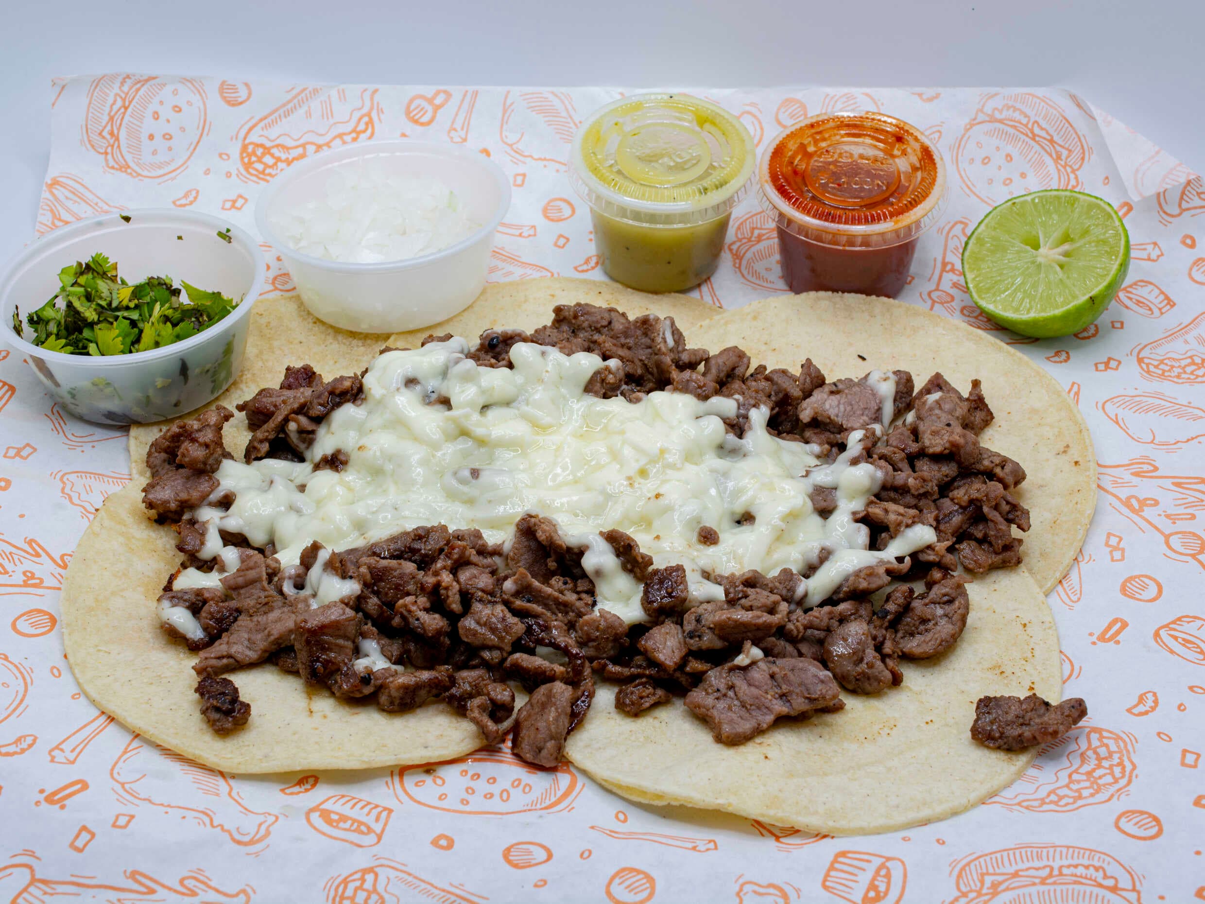 Tacos de Bistec con Queso.