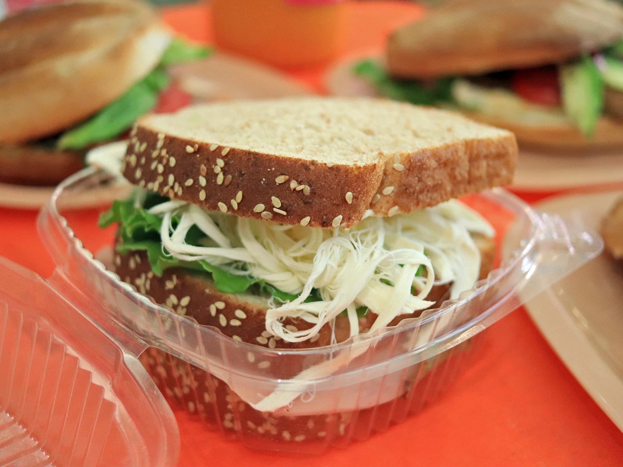 Sándwich Integral de Jamón de Pavo con Quesillo