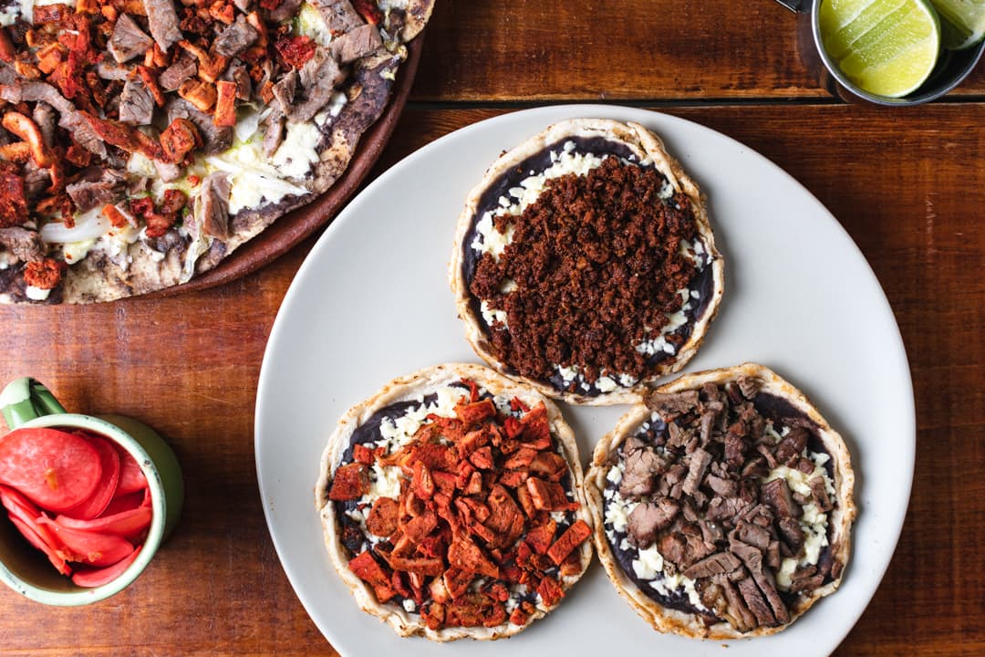 Sopes Oaxaqueños