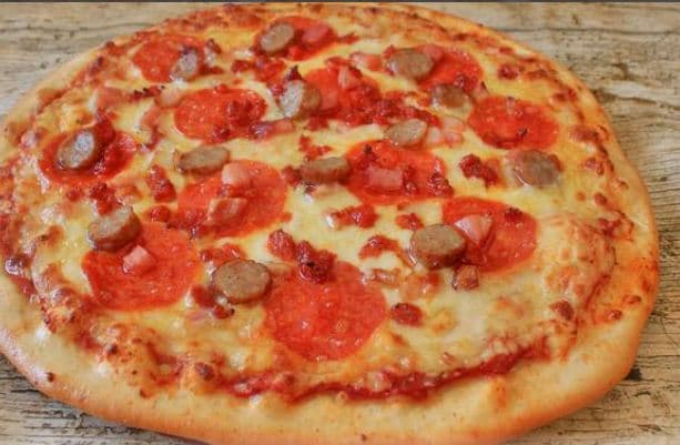 Pizza 4 Carnes