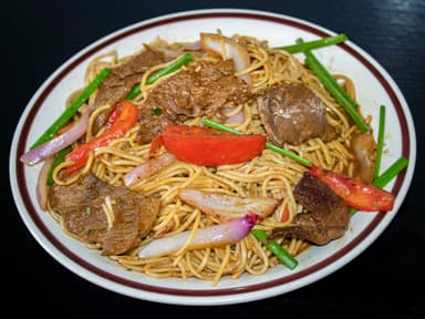 Tallarín Saltado de Carne