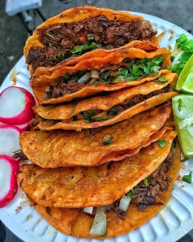 13 tacos de Barbacoa y refresco de 600 ml