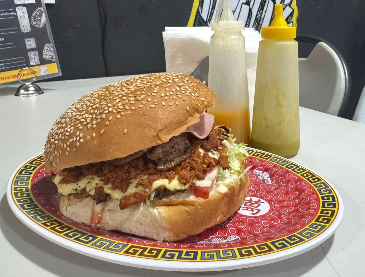 Hamburguesa Carne al Pastor