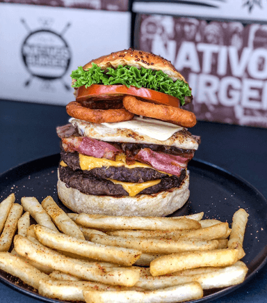 Hamburguesa CACIQUE + PAPA A LA FRANCESA