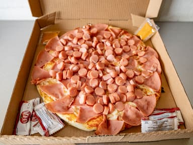 Pizza Carnes Frias