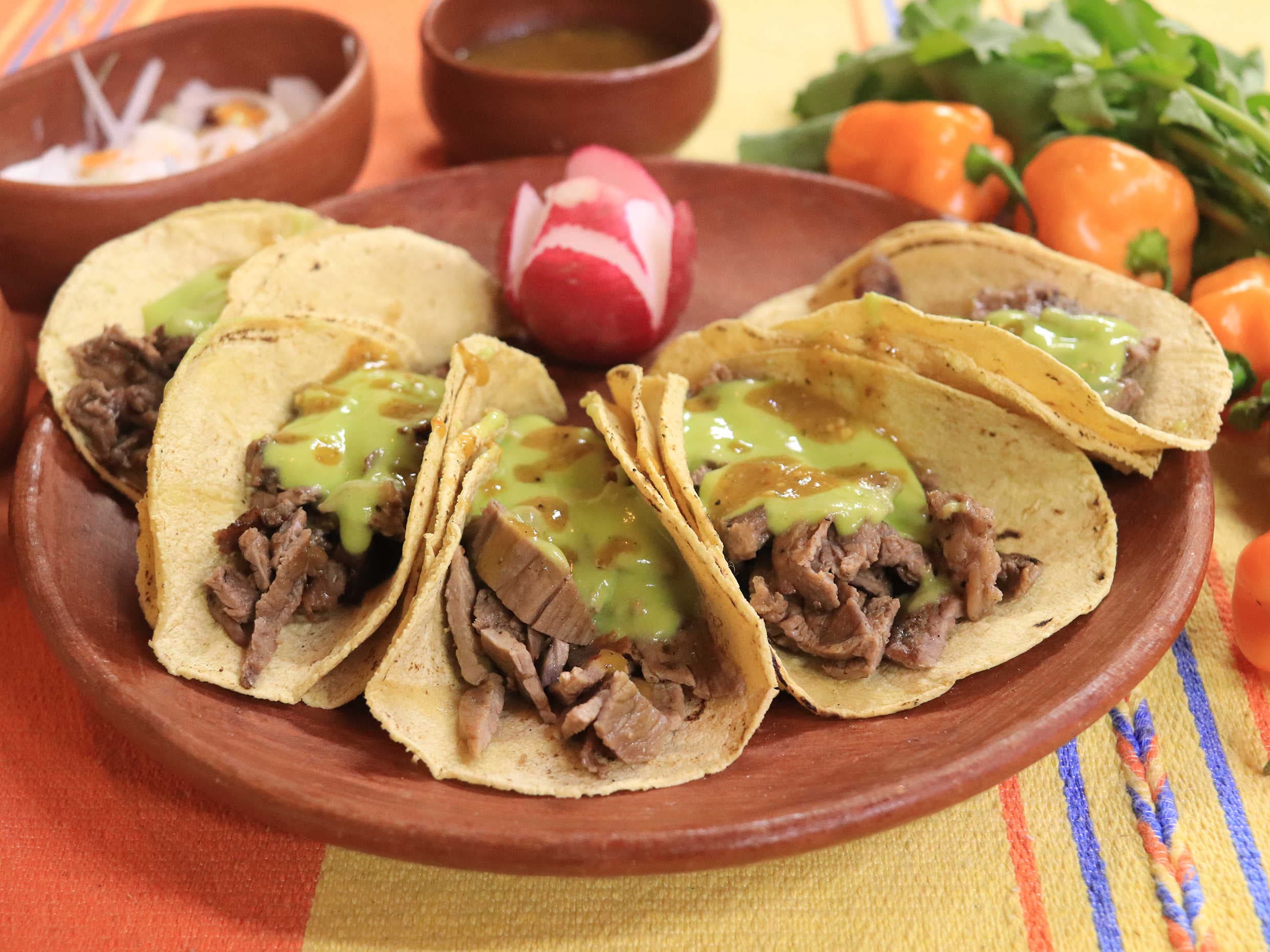Tacos de Falda Marinada