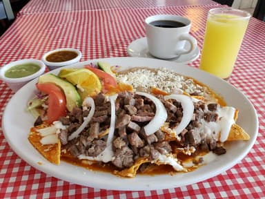 Chilaquiles con Asada
