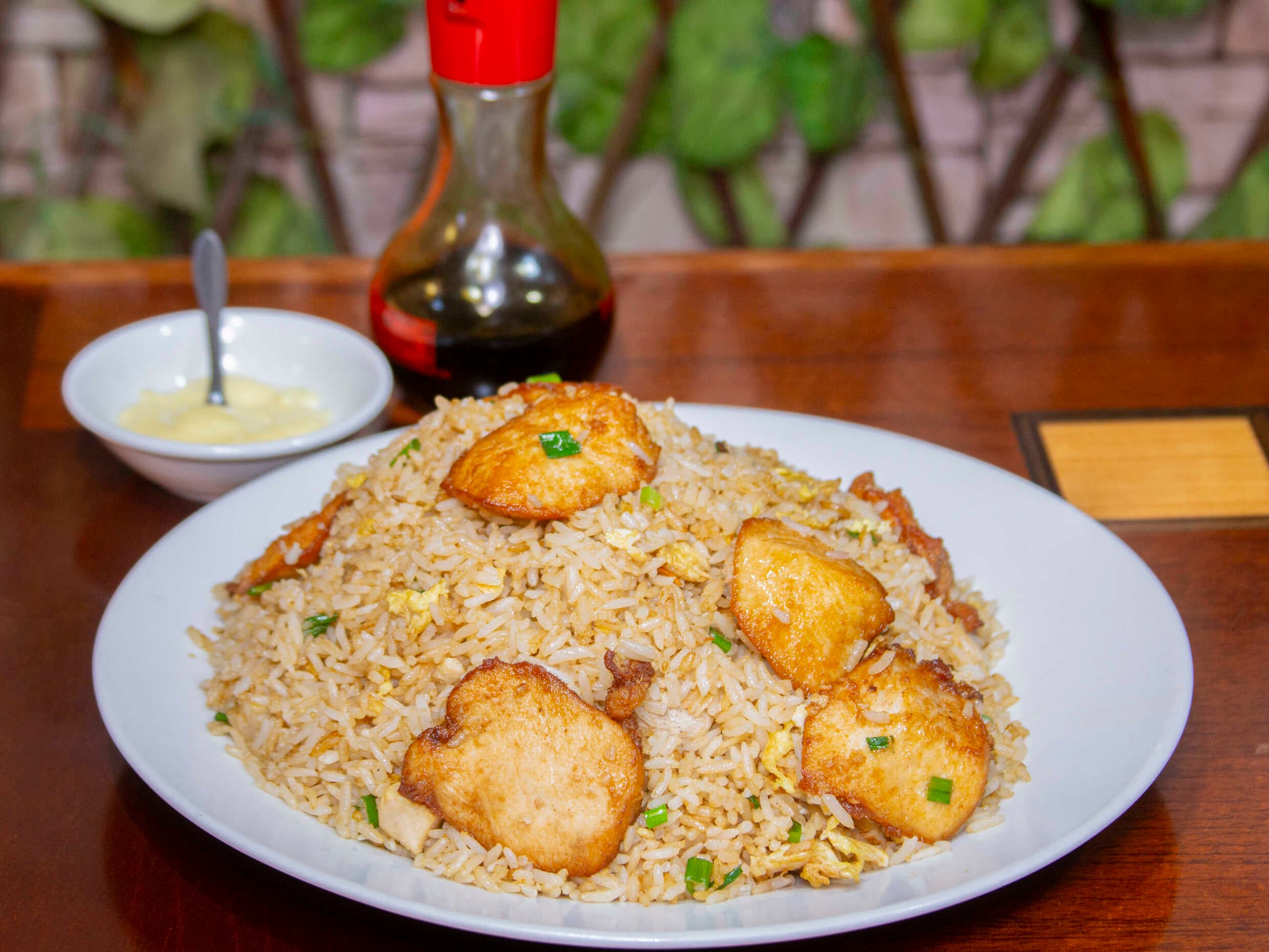 Chaufa de Pollo en Trozos
