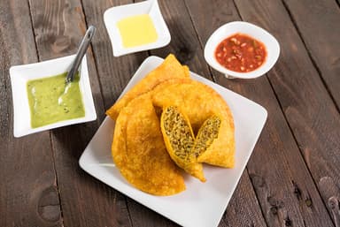 Empanada de Arroz y Carne