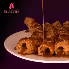 5 Churros Rellenos de Cajeta
