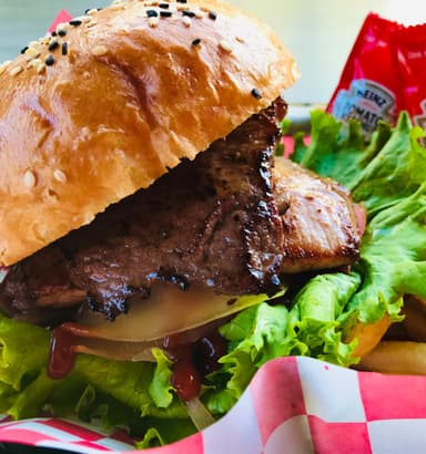 Hamburguesa de Arrachera con Papas