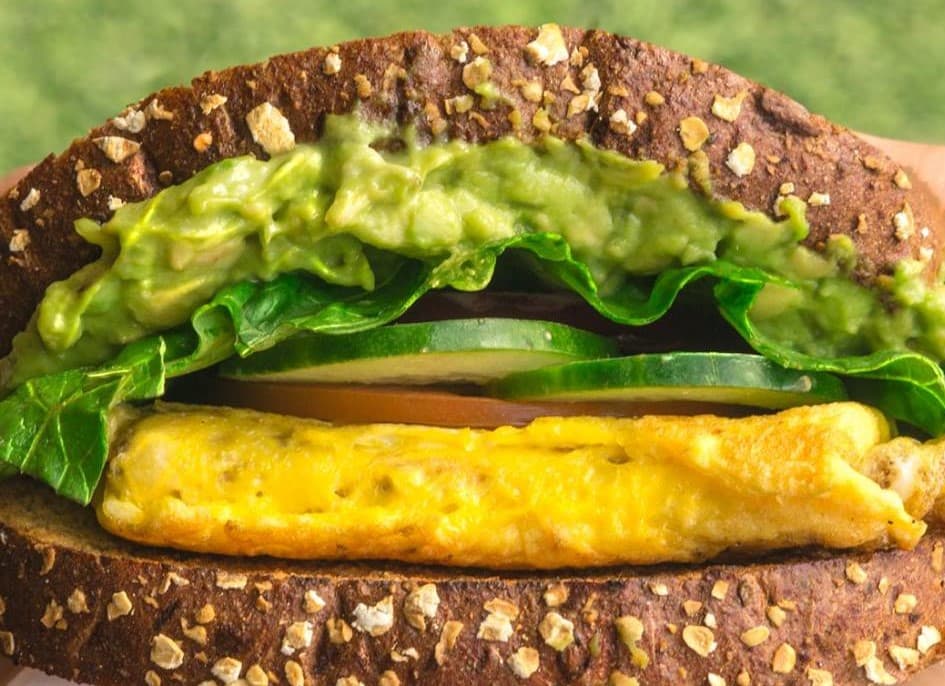 Sandwich de huevo con queso