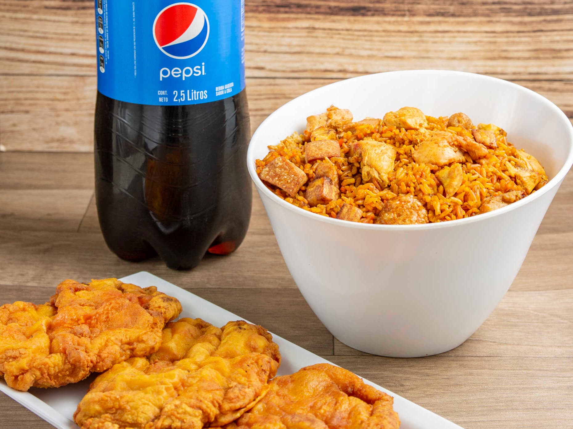 Combo Paisa Familiar + 7 Chuletas + Papas+ Gaseosa