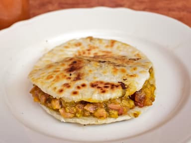 Gordita de Harina Chicharrón