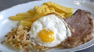 Huevos con Bistec