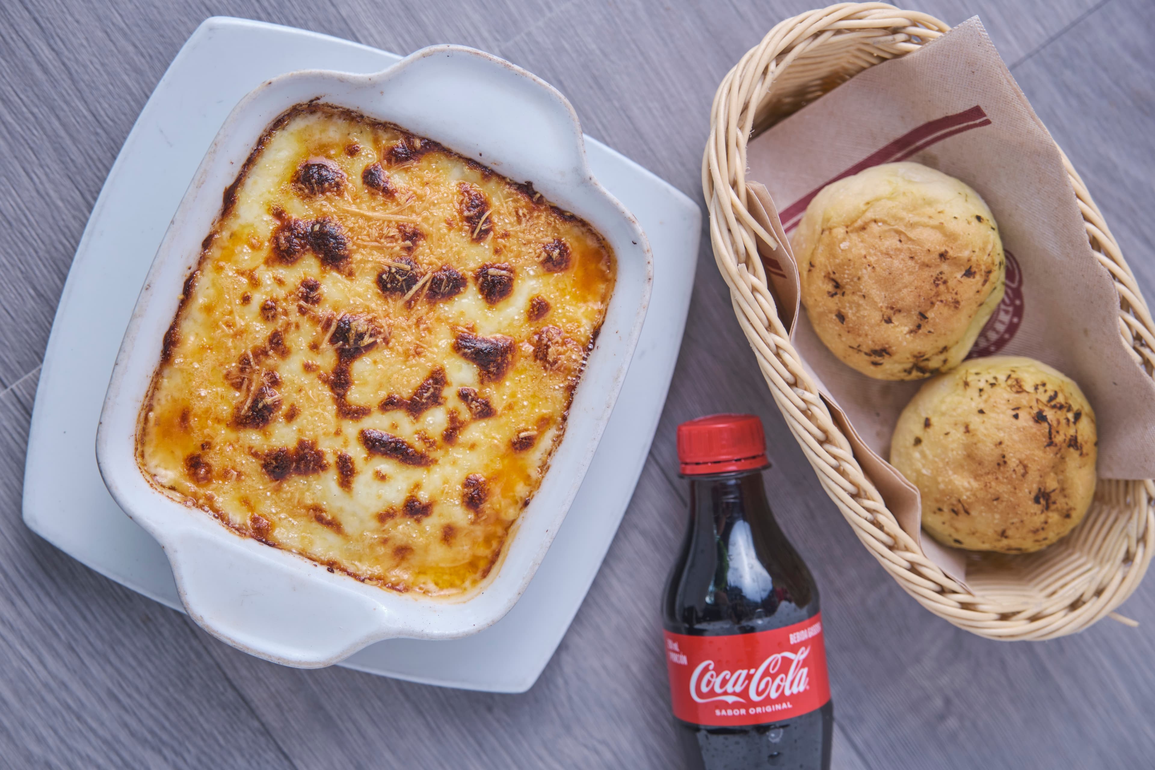 Combo Lasagna Combinada + Bebida