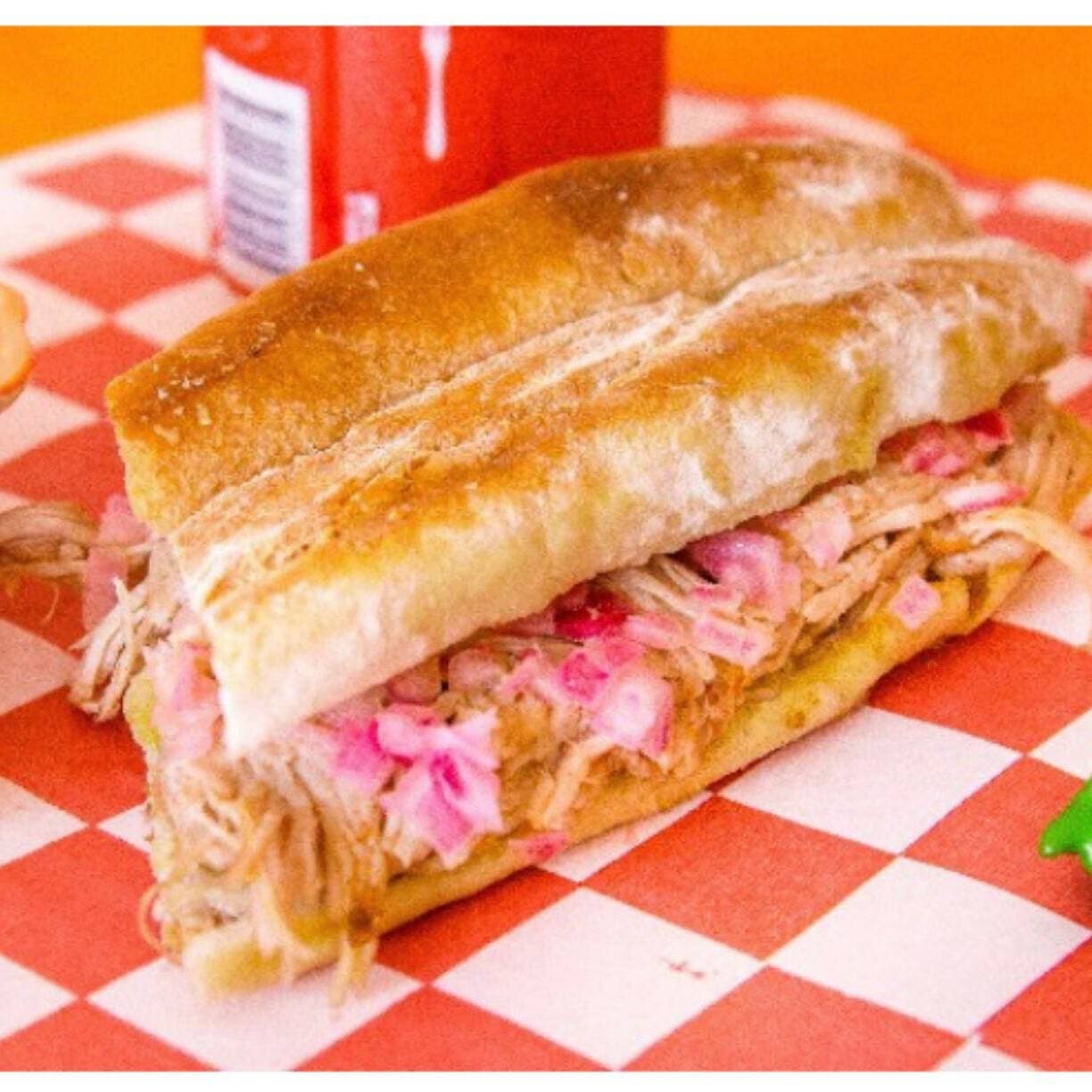 1 Torta de Cochinita Pibil